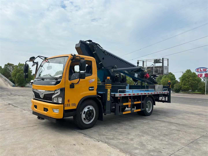 程力高空作業(yè)車東風(fēng)福瑞卡36米高空作業(yè)車優(yōu)惠價(jià)格