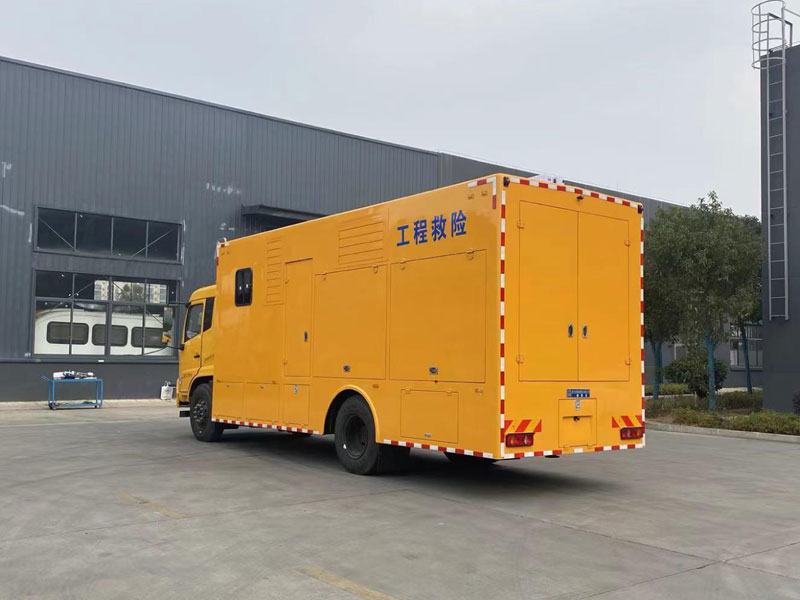 程力威牌天錦5000方排澇救險車