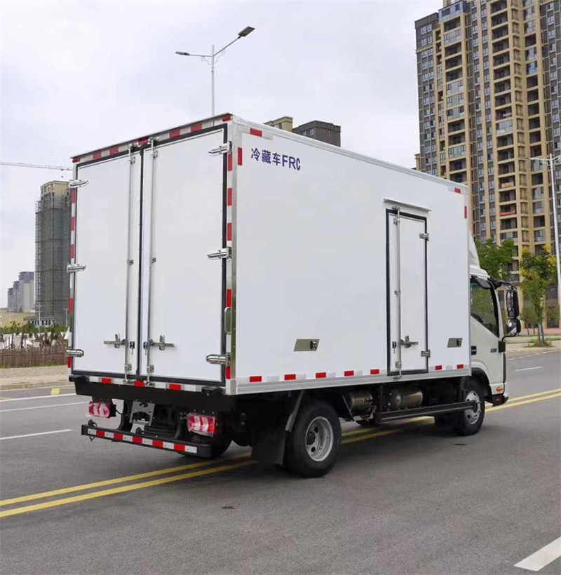 江淮帥鈴ES6純電動(dòng)冷藏車引領(lǐng)綠色物流的先鋒
