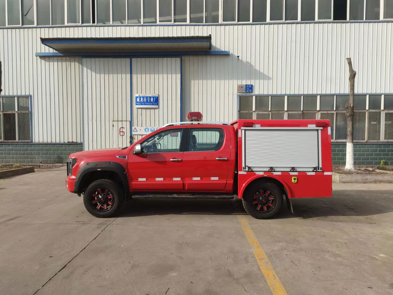 福田皮卡將軍G9汽油四驅(qū)自動檔-器材消防車