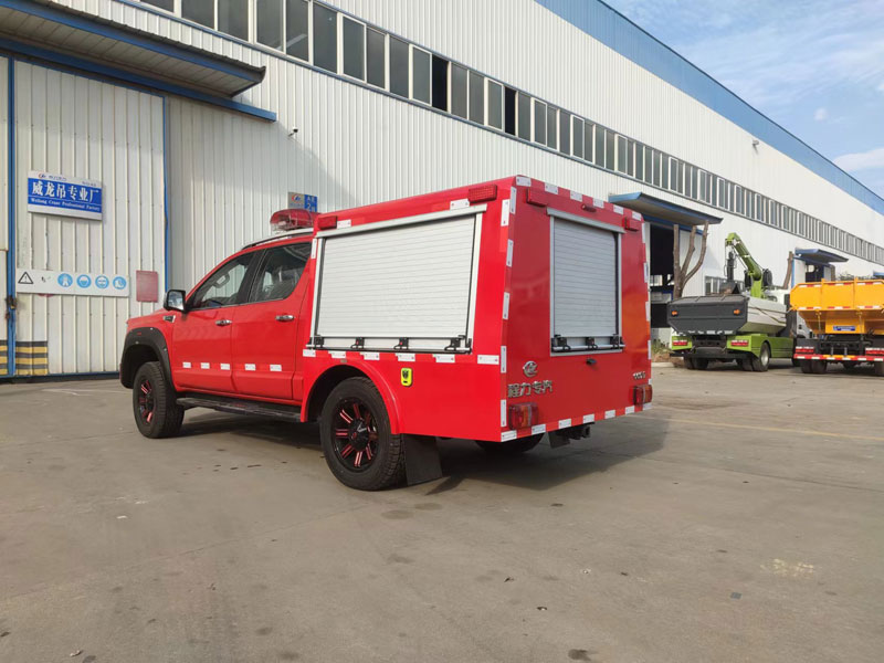 福田皮卡將軍G9汽油四驅(qū)自動檔-器材消防車
