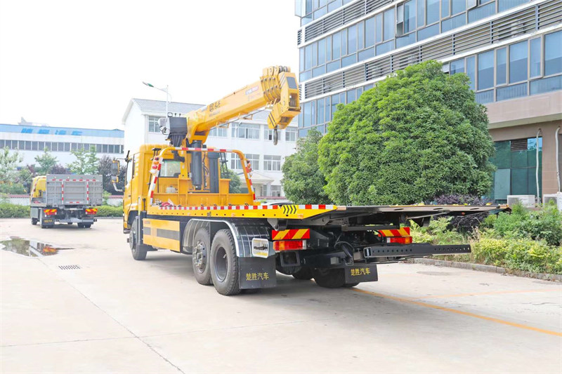 三環(huán)昊龍5000+1250軸距清障車(chē)帶吊廠家直賣(mài)