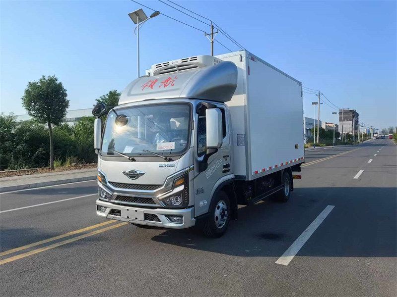 福田領航大G輕卡冷藏車康明斯F2.5NS6B172發(fā)動機
