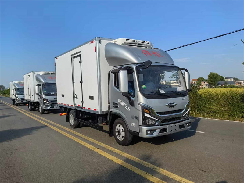 福田領航大G輕卡冷藏車康明斯F2.5NS6B172發(fā)動機
