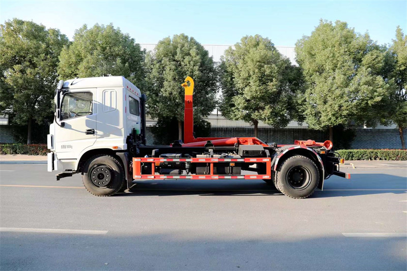 三環(huán)昊龍國六車廂可卸式垃圾車現(xiàn)車特價促銷