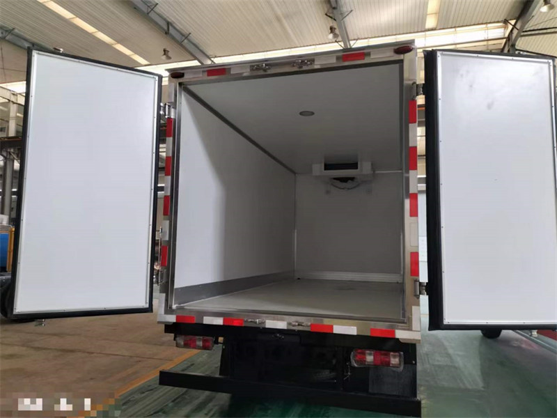 開瑞純電冷藏車整車型號RLQ5030XLCBEV