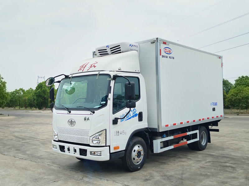 4.2米解放J6F“冰冰”冷藏車