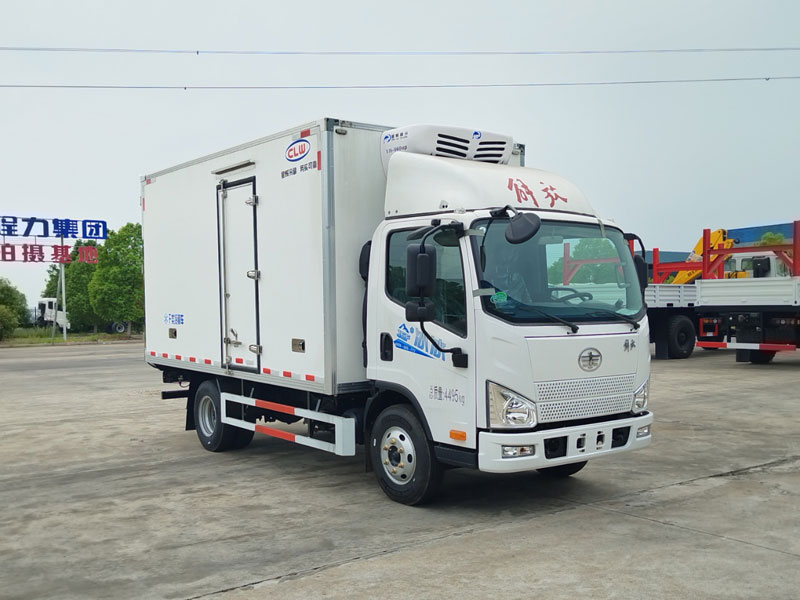 4.2米解放J6F“冰冰”冷藏車