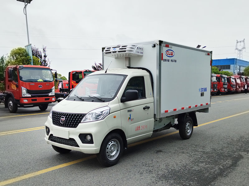 2.8米福田祥菱V1后單輪冷藏車