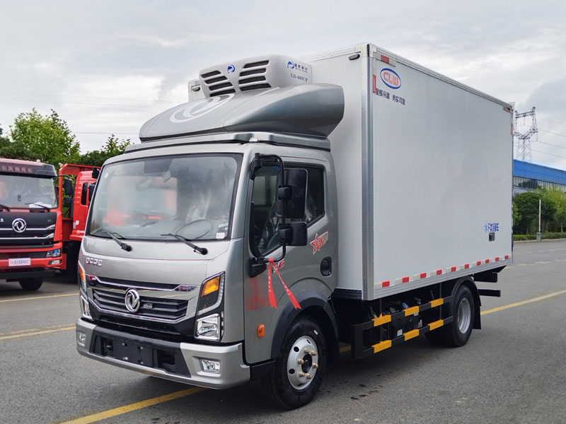 4.2米東風(fēng)星云高端藍(lán)牌冷藏車EQ5041XLC5CDFAC