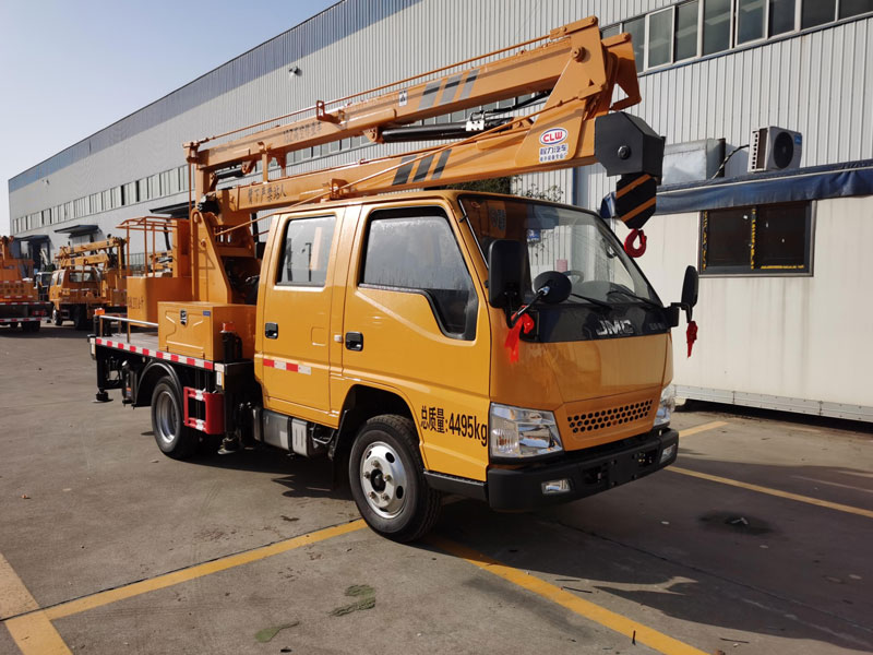 程力華鑫江鈴順威13米高空作業(yè)車