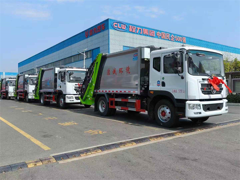 東風(fēng)D9十四立方壓縮垃圾車批量發(fā)車