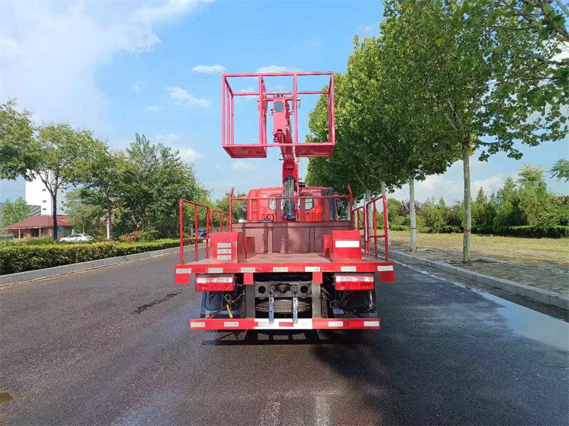 東風藍牌5噸高空作業(yè)車隨車吊不超重上牌無憂