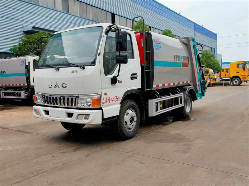 江淮駿鈴E3藍(lán)牌壓縮垃圾車行業(yè)中的卓越之選