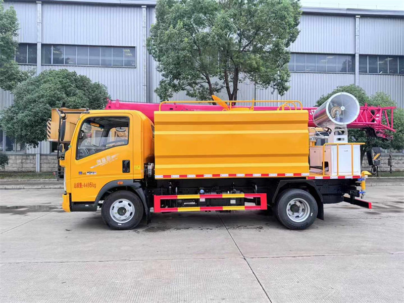 重汽豪沃7方“藍(lán)牌”路面養(yǎng)護(hù)車專業(yè)工具車助力道路養(yǎng)護(hù)