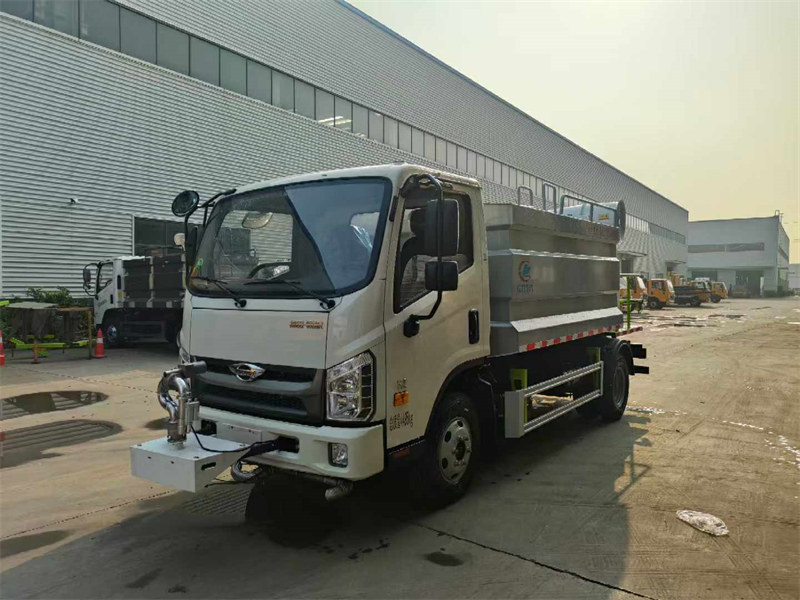 福田藍牌7方灑水車152馬力帶霧炮
