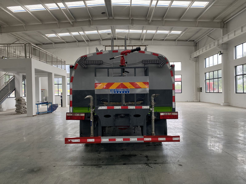 東風D9隧道清洗車參數(shù)-淤泥機