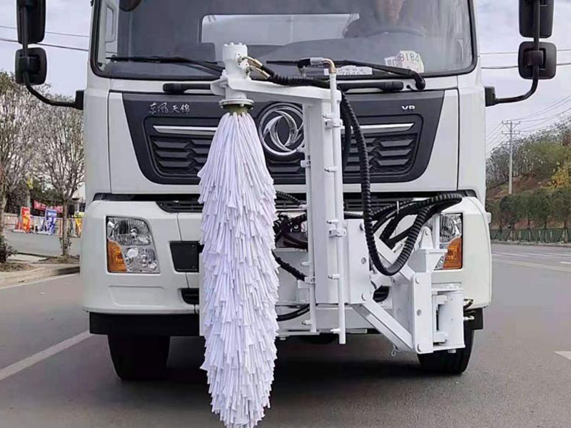 加裝前置單刷護(hù)欄清洗機(jī)技術(shù)參數(shù)