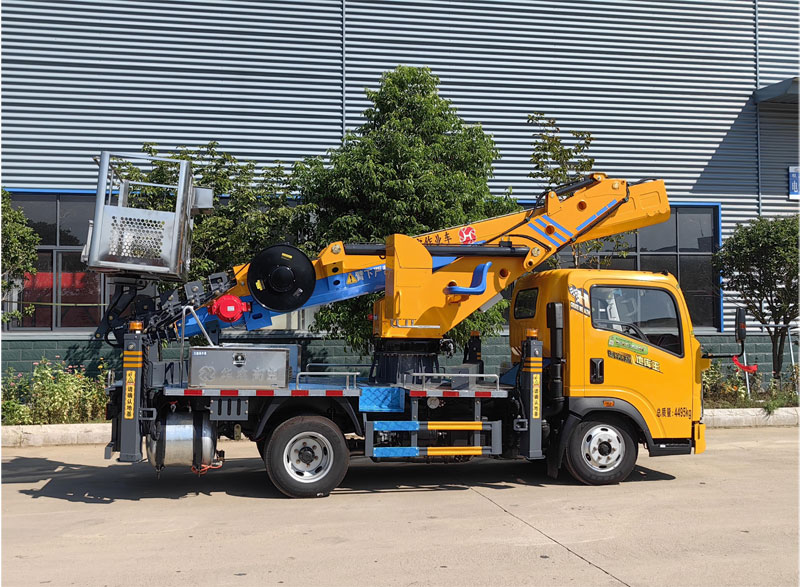 國六重汽豪沃藍牌31米高空作業(yè)車-程力華鑫