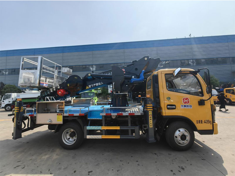 國六東風(fēng)多利卡藍(lán)牌28米高空作業(yè)車-程力華鑫CL5049JGK6AJB