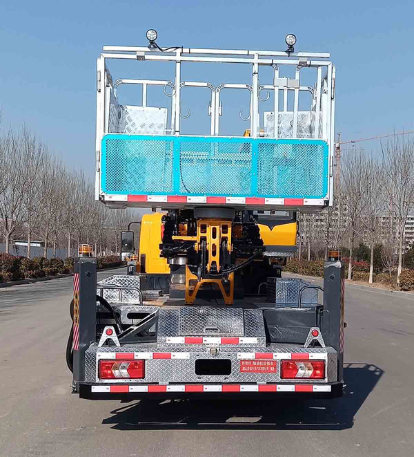 SDS5090XJXJX6抽油機(jī)檢修車