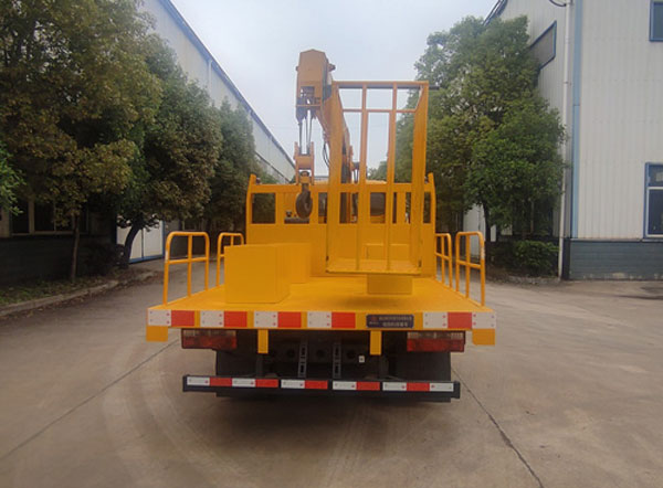東風(fēng)ABC5045XJXEQ6抽油機(jī)檢修車