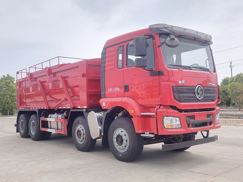 程力陜汽德龍前四后八油田工程專用壓裂砂罐車-CL5310TSG6BWG壓裂砂罐車