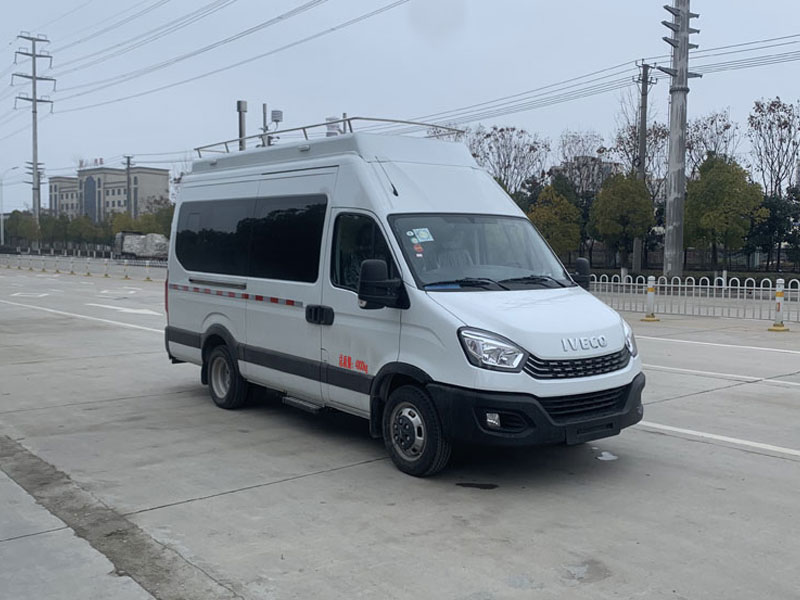 依維柯CLQ5041XJC6NJ環(huán)境檢測車