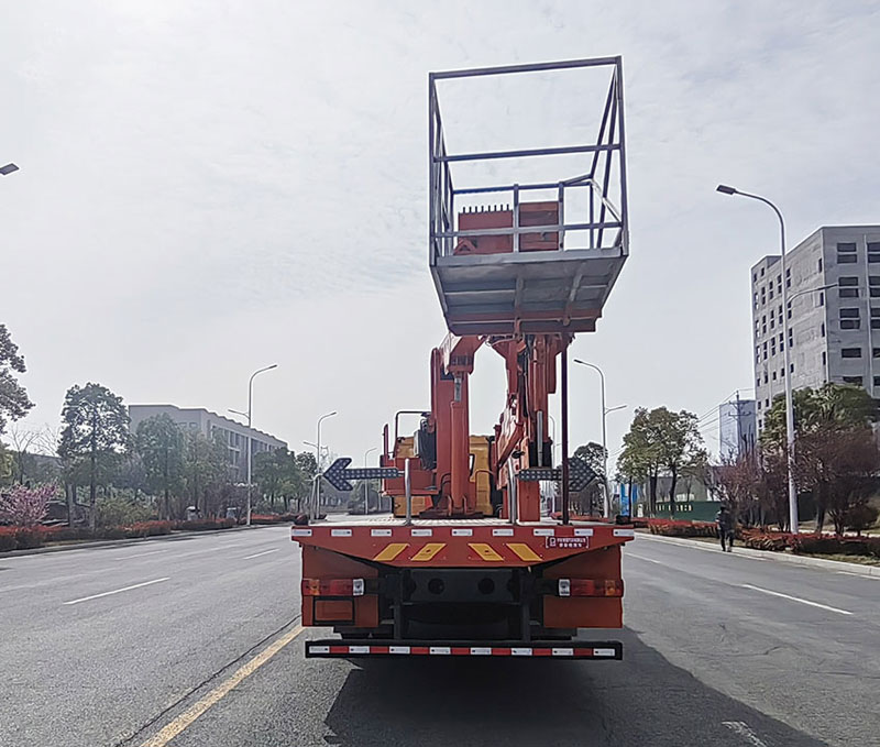 解放CLD5250JQJ6CA橋梁檢測(cè)車