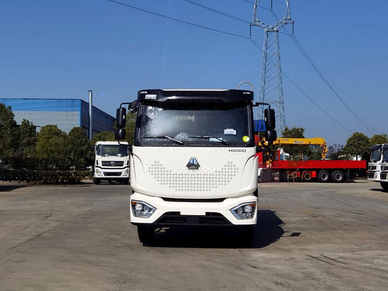 重汽豪沃18方壓縮垃圾車