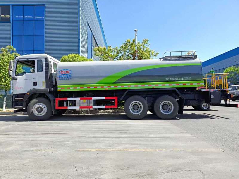 重汽汕德卡后雙橋20方灑水車